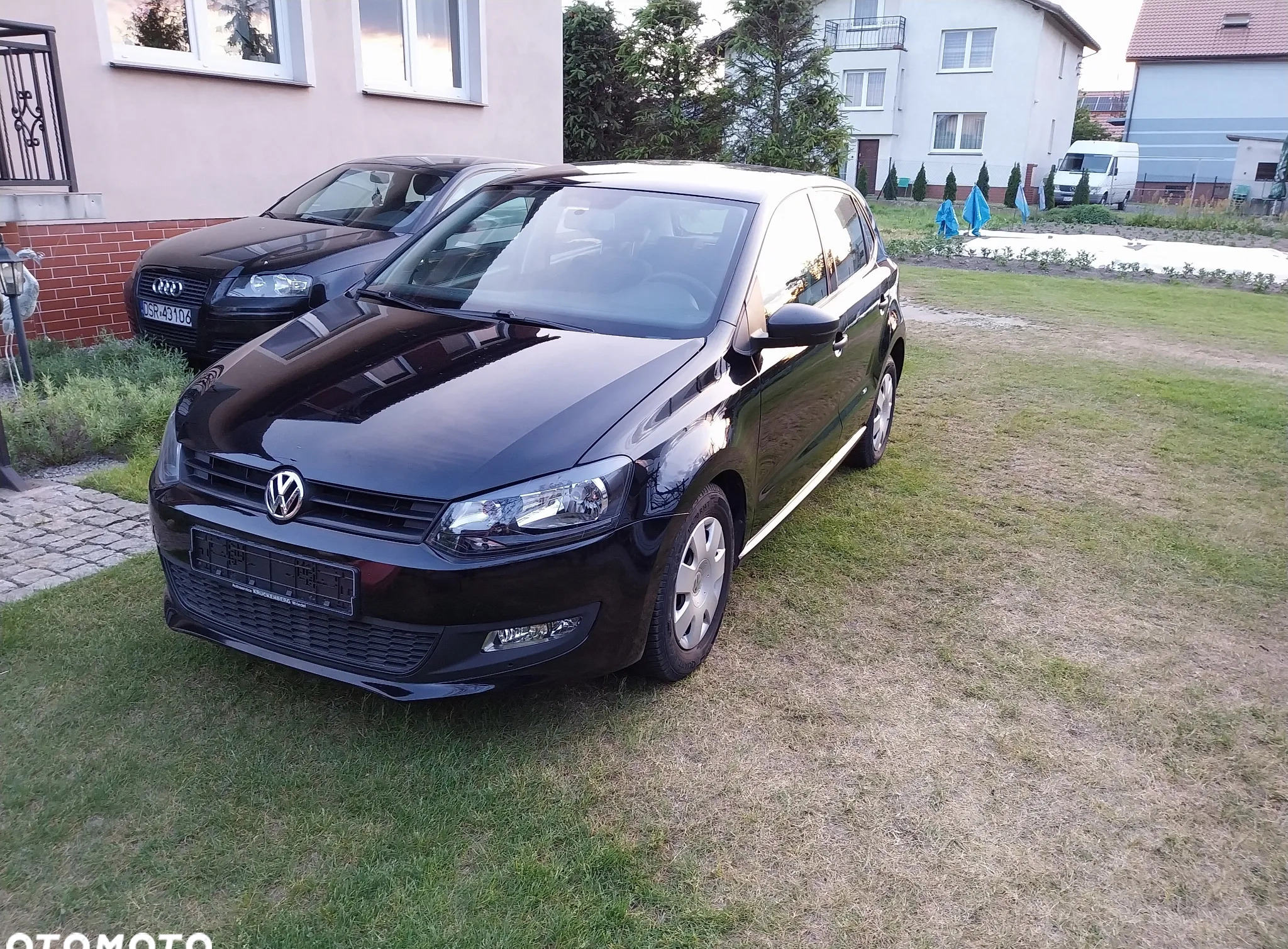 Volkswagen Polo cena 17200 przebieg: 175000, rok produkcji 2010 z Zielonka małe 172